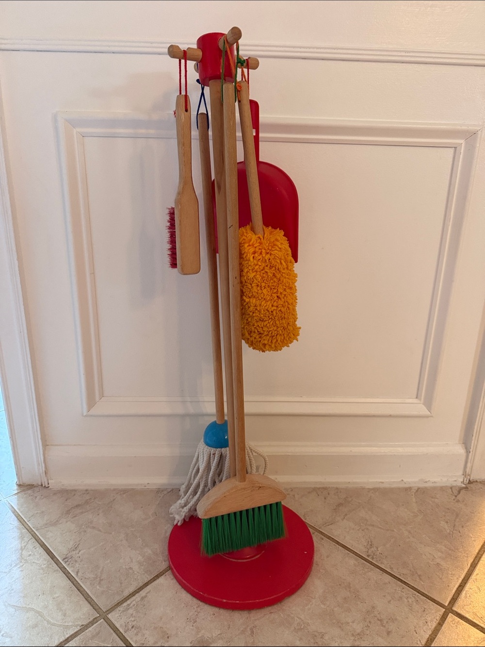 Melissa and Doug Childrens Wooden Cleaning Set